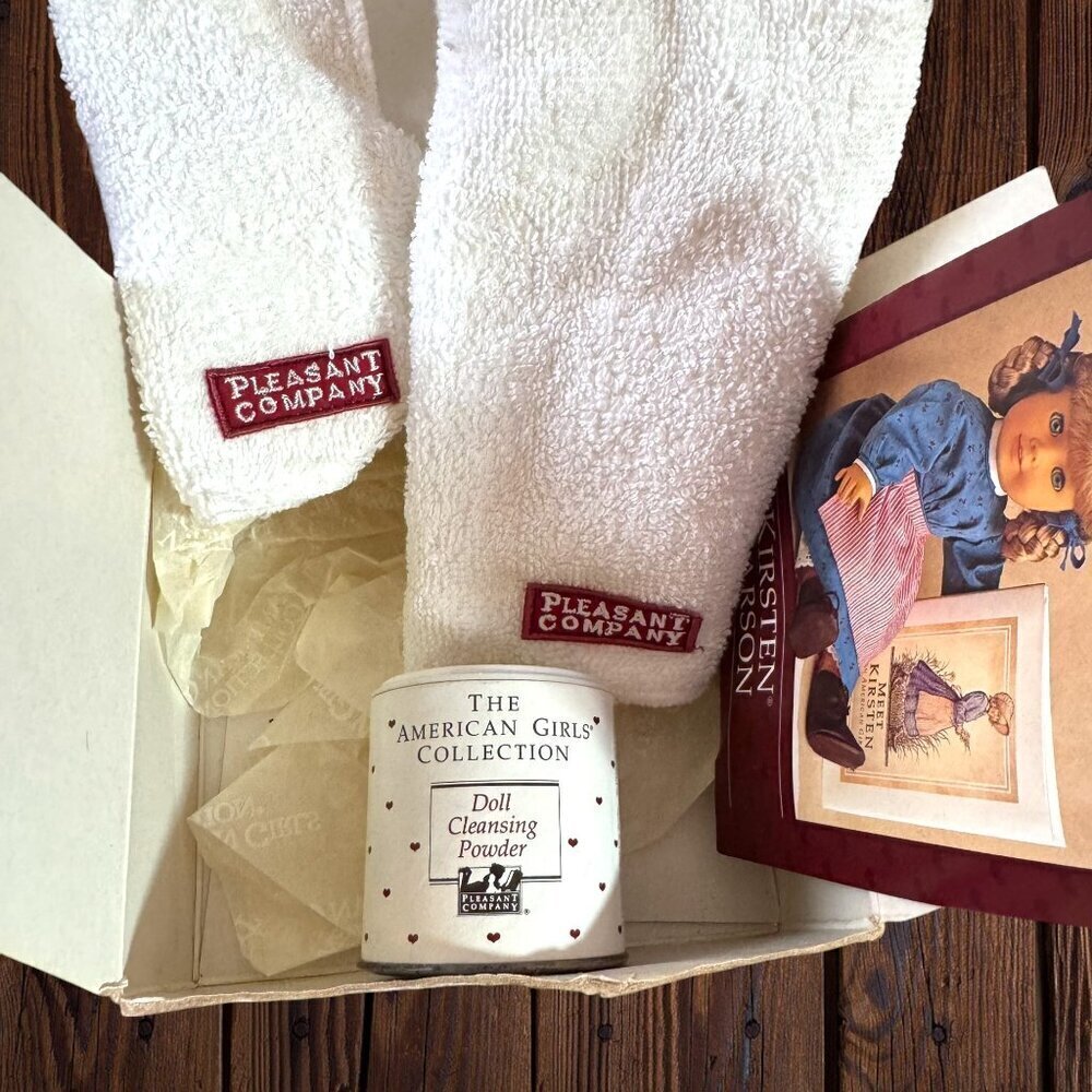 PLEASANT COMPANY American Girl Doll Care Kit Cleansing Powder Face Cloth Towel